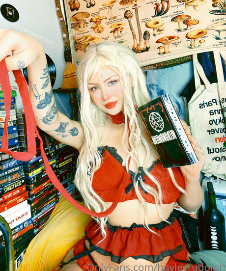 hayleyrudolph model top image