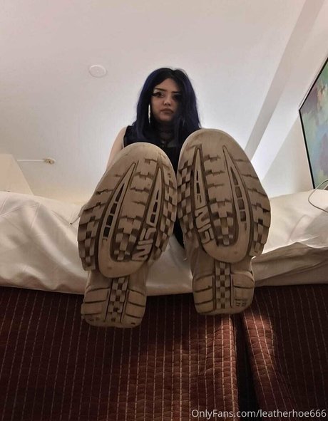 leatherhoe666 model xxx archive