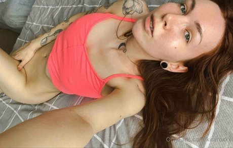 kiraroxxx hot pornstar images