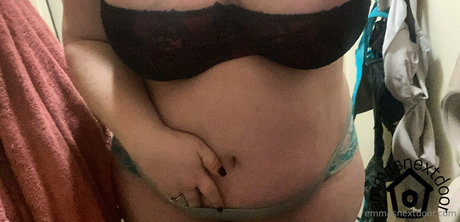 emmasnextdoor exclusive actress galleries