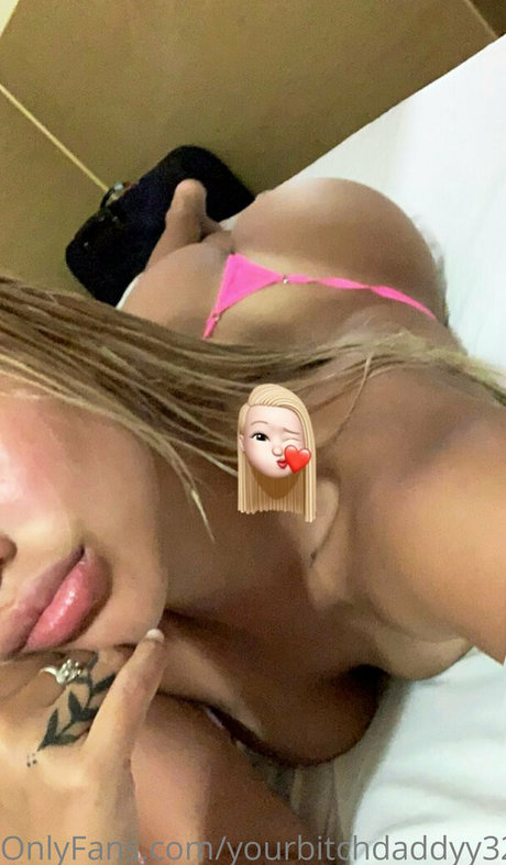 ailincaramelo model nudes pics