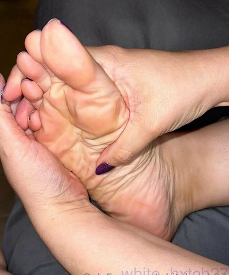 whitebxtch27 pornographic actress photo