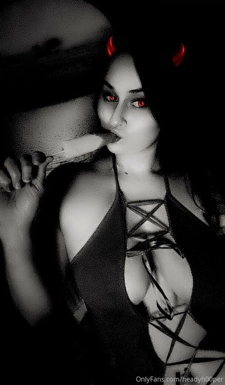 headyh00per model nice pic