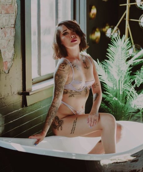 ChunLybia pornstar exclusive images