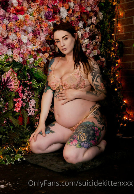 suicidekittenxxx pornstar perfect photo