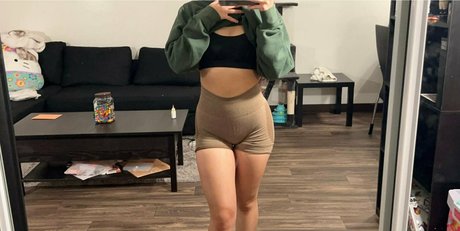 phobaby13 hot model pic