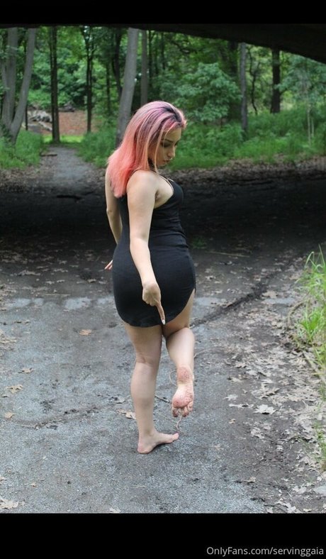 Serving Gaia star erotic photos