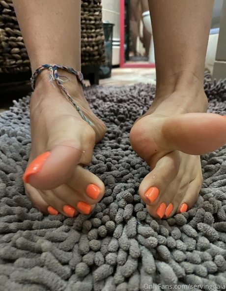 Serving Gaia pretty pornstar photos