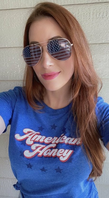 roseredwood perfect star image