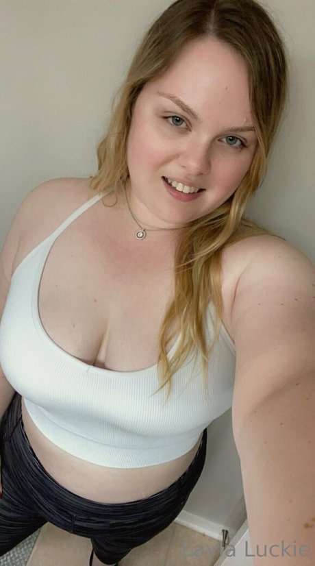 laylaluckie24 nudes pornstar archive