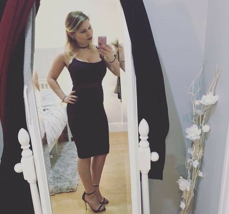 Honey And Sulphur sex star pic