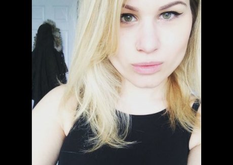 Honey And Sulphur high quality model gallery