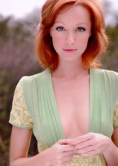 Lindy Booth pornstar top pictures