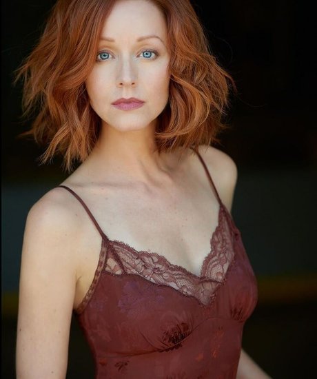 Lindy Booth perfect star images