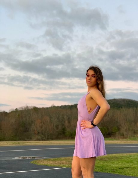 arielllll nudes model image