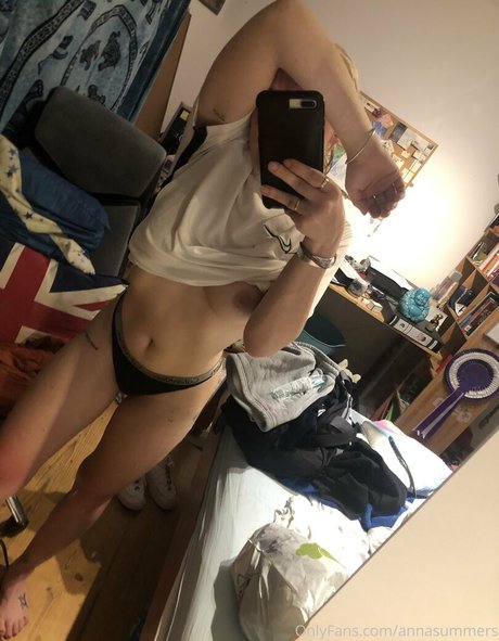 annanicolefree sex actress gallery