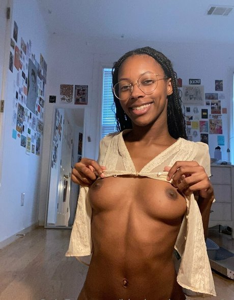 blackandyellownsfw pornstar sexy images