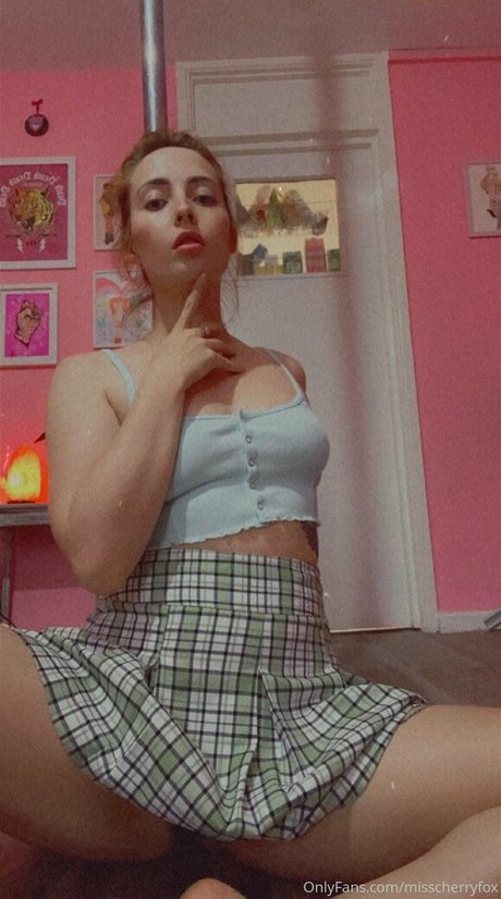 misscherryfox top star images