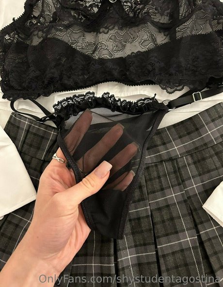 shystudentagostina star best pictures