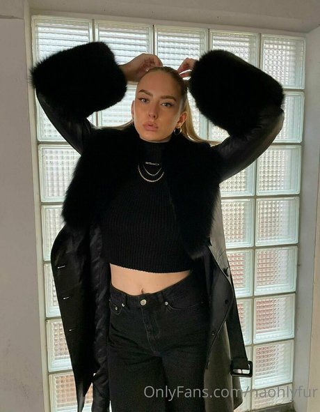 naohlyfur star beautiful pictures