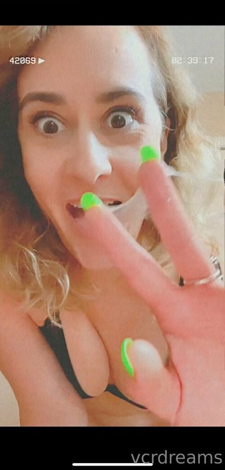 vcrdreams erotic model pic