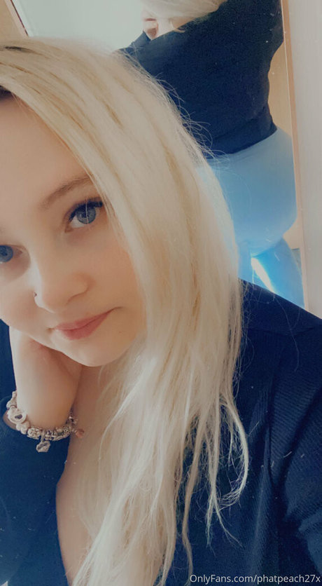 phatpeach27x star art picture