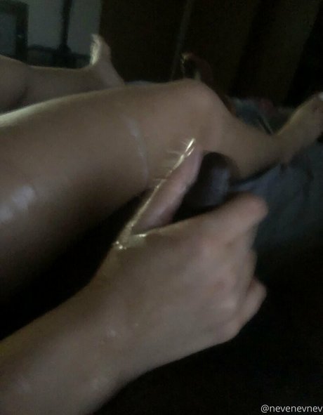 nevenevnev model exclusive images