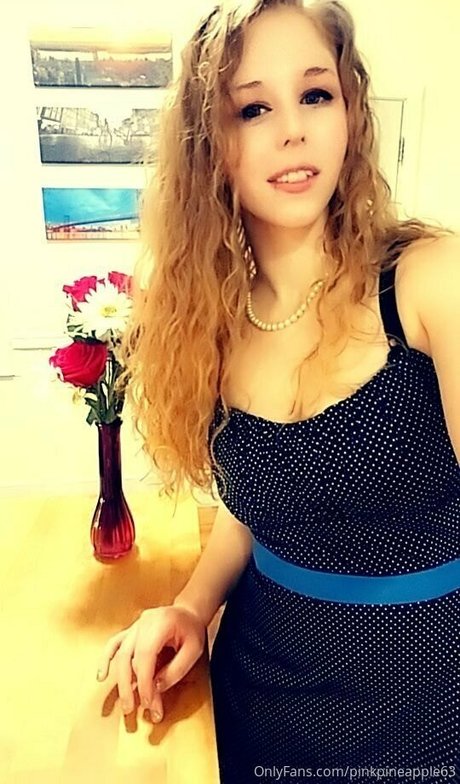 pinkpineapple63 nudes actress photos