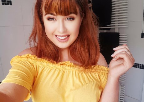 kittymisfituk model beautiful img