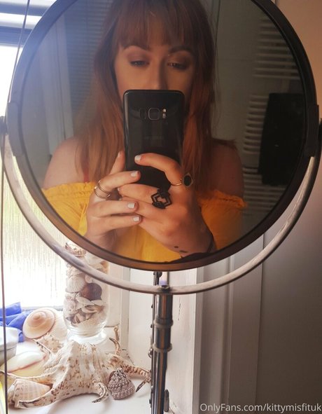 kittymisfituk model erotic galleries
