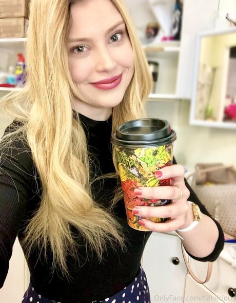 chubby latina onlyfans art naked archive