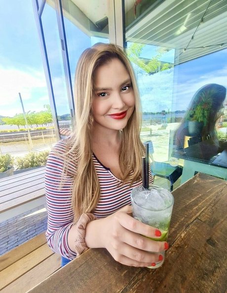 beauty girls onlyfans art porn galleries