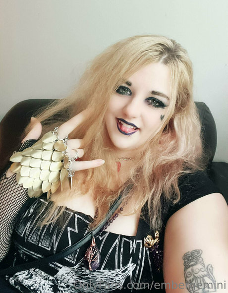 pretty pussy onlyfans beautiful nude archive