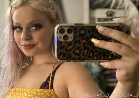 sototally free pornstar photo