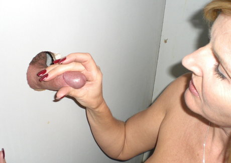 blowjob brunette onlyfans free porn photos