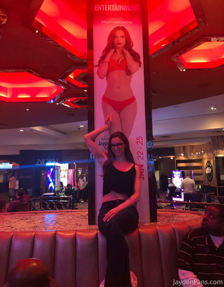 jaydencole star nude photo