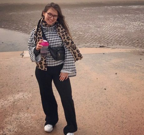 asian blonde onlyfans best image