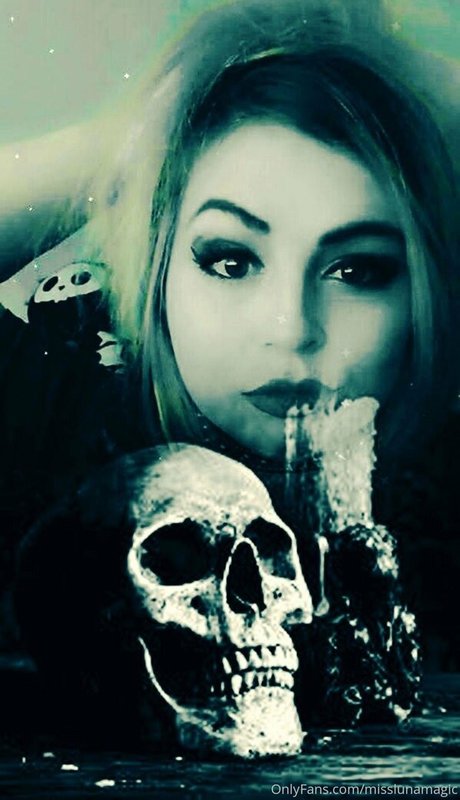 misslunamagic top star picture