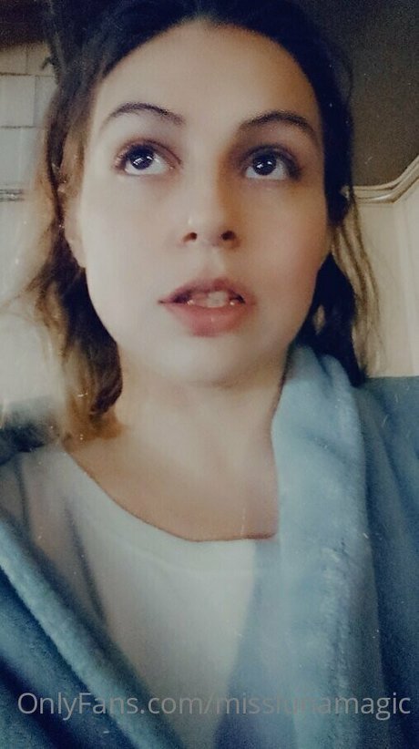 misslunamagic model pretty images