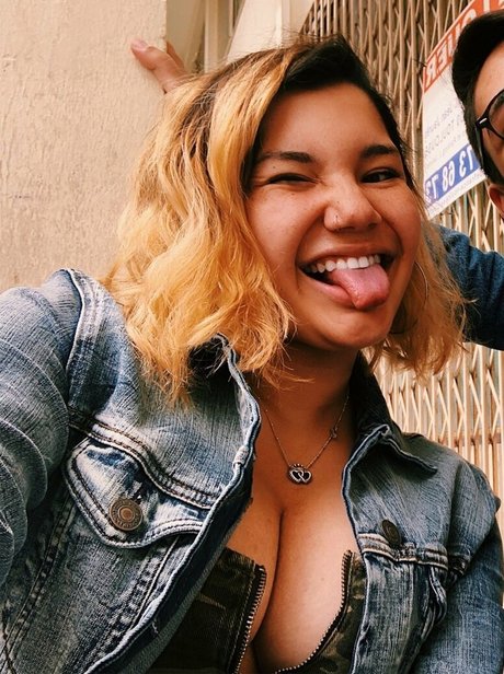 Hannah M beautiful pornstar gallery