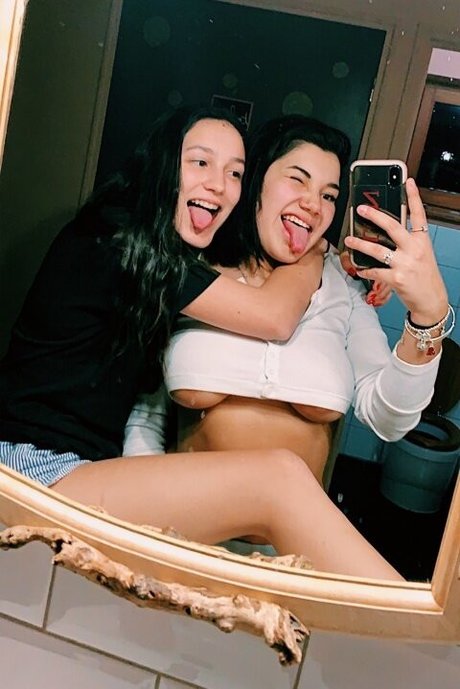 Hannah M model pornographic pic