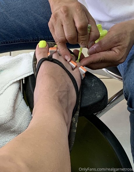 realgarnetrose top model pictures