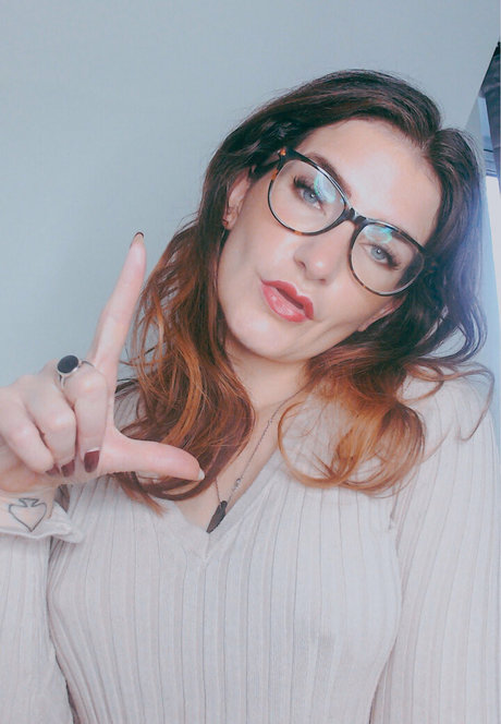 adreenacuckoldress naked pornstar photo