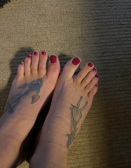 adreenacuckoldress top star archive