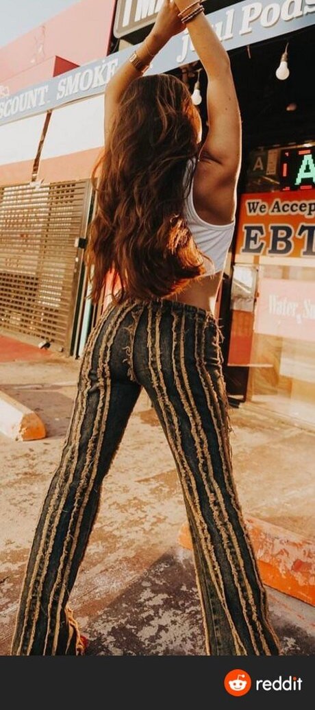 Ava Allan hd model pictures