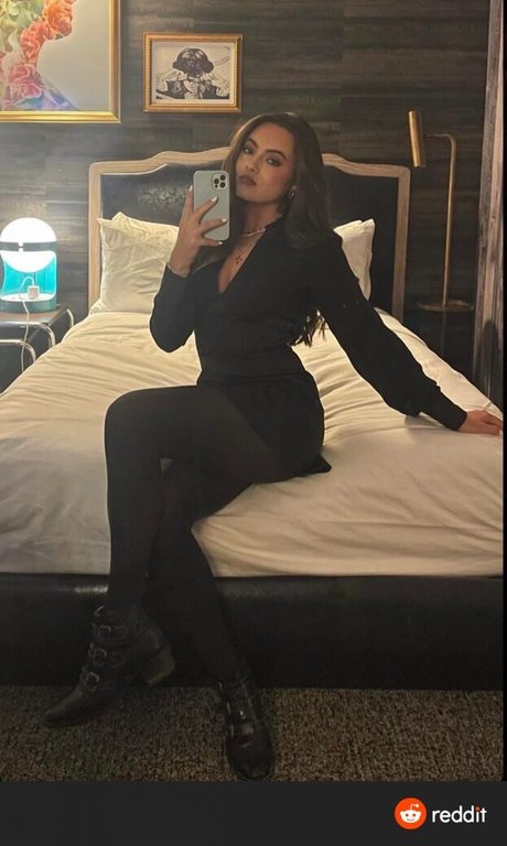 Ava Allan nice actress pic