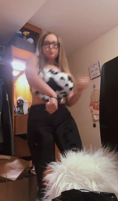 blonde tits onlyfans beautiful picture