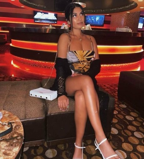 swapping onlyfans free photo