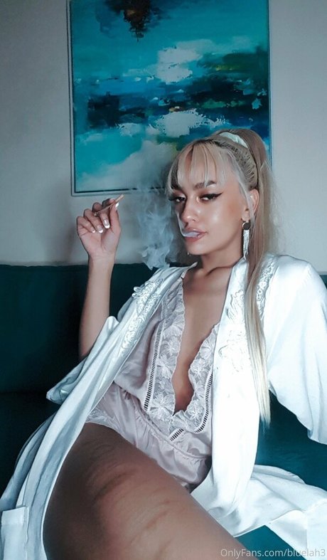bluelah3 pretty pornstar picture