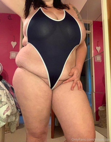 blonde babe onlyfans sexy naked archive